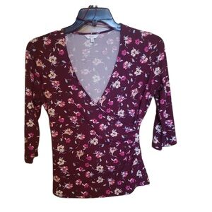 Candie’s Super 
soft Blouse 
Size M
NWOT